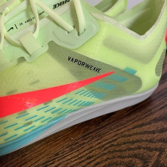 NWOT Nike Zoom Victory 5 XC Track and Field Shoes Distance Spikes Volt - Picture 2 of 6